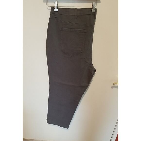 Gloria Vanderbilt Amanda Slimming Jeans Women sz 24W Short Gray‎ Stretch Pants - Picture 3 of 14